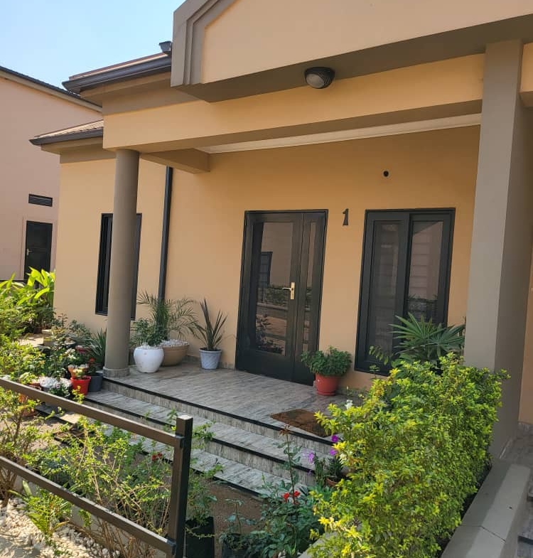 APPARTEMENT À LOUÉ