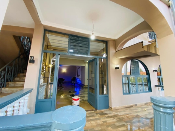 APPARTEMENT À LOUÉ À LUBUMBASHI AU GOLF MÉTÉO2 2 APPARTEMENT À LOUÉ