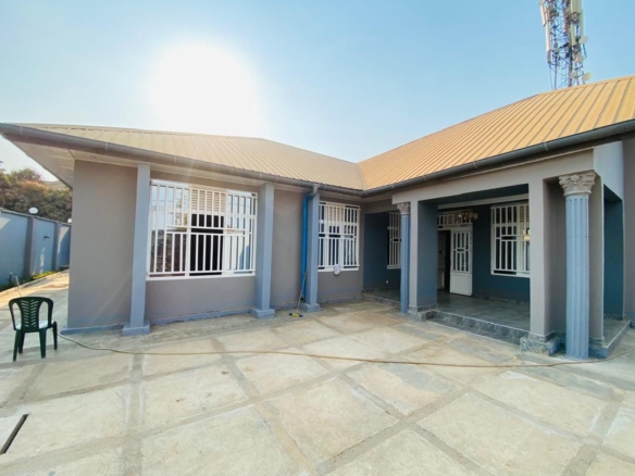 MAISON À LOUÉ À LUBUMBASHI AU GOLF MÉTÉO1 6 maison