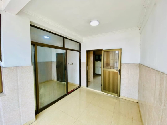Appartement à louer à Ngaliema jolis parc 16 appartement