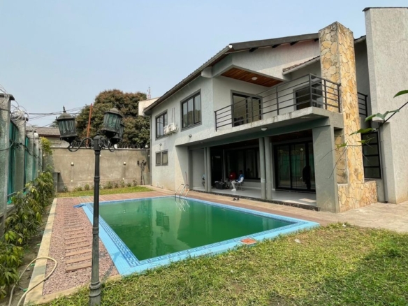 Magnifique villa en location à Ngaliema 14 villa