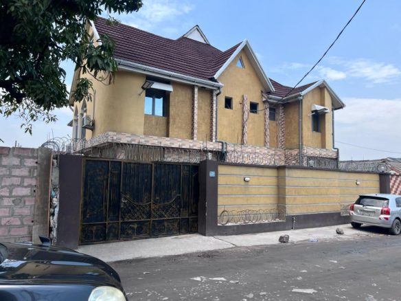 PARCELLE A VENDRE A MATONGE 18 PARCELLE A VENDRE