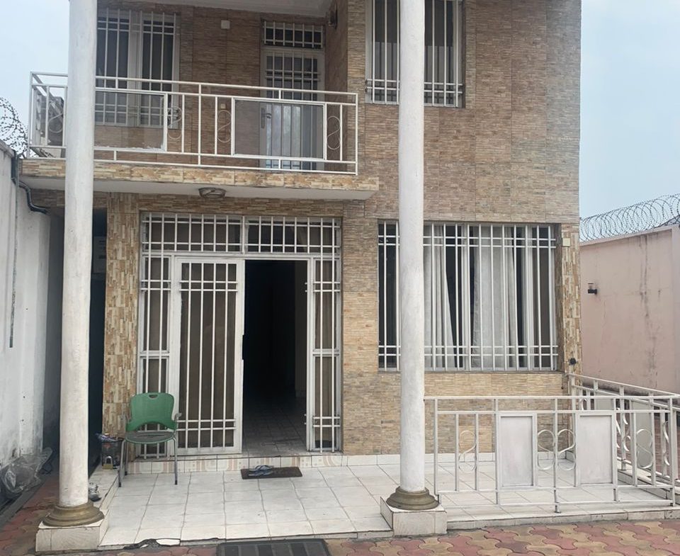 PARCELLE A VENDRE
