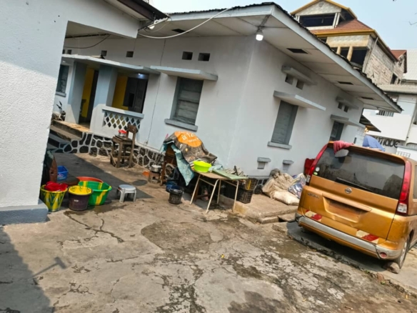 PARCELLE à vendre à KALAMU, Matonge 16 parcelle à vendre