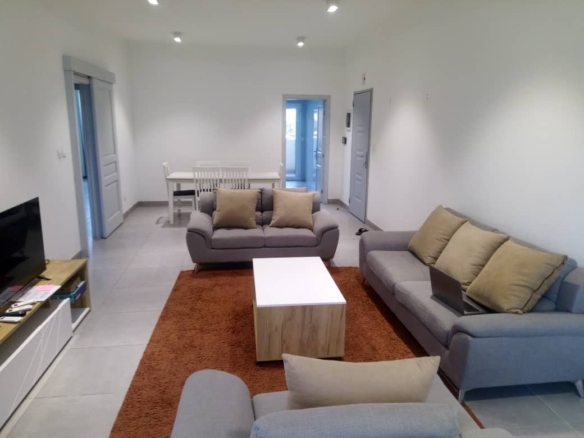 Bel Appartement meublé mis en location à GOMBE 50 appartement à louer