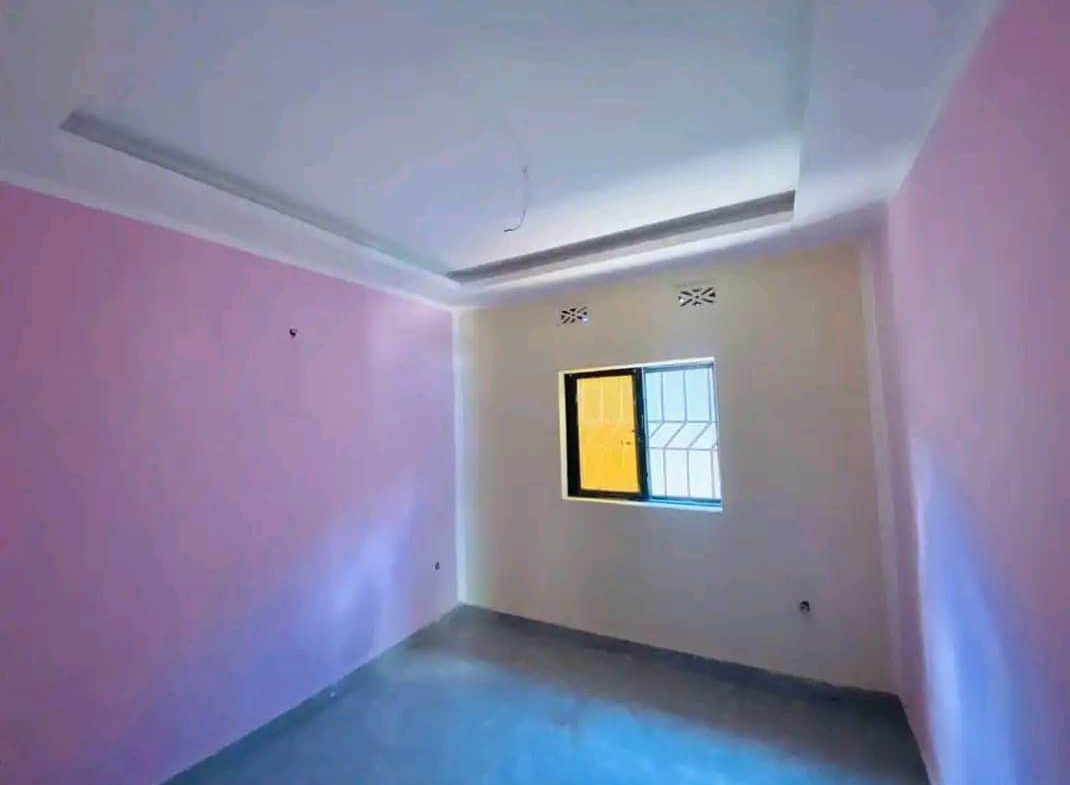 MAISON À LOUÉ