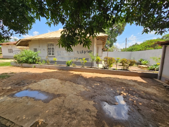 MAISON TYPE BELGE MISE EN VENTE À LUBUMBASHI AU QUARTIER MAKOMENO 40 maison à vendre