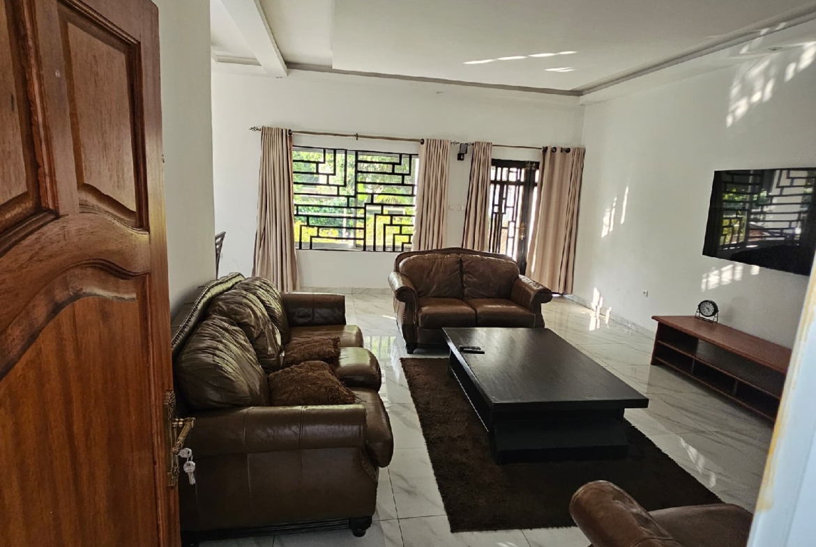 APPARTEMENT MEUBLÉ A LOUER