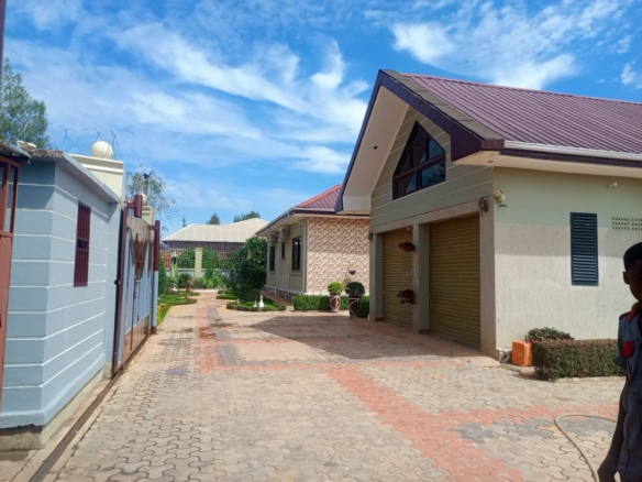 Très belle villa meublée à vendre à Lubumbashi 21 villa meublée à vendre