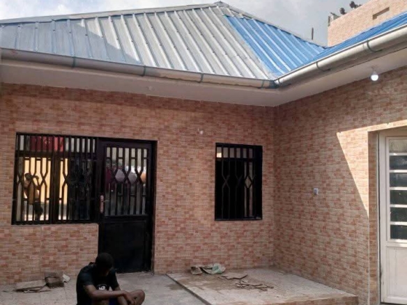 TOUTE LA PARCELLE À LOUER COMMUNE DE MONT NGAFULA AU QUARTIER MAMAN MOBUTU 36 LA PARCELLE À LOUER