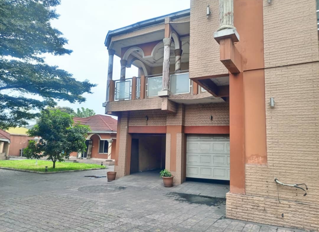 VILLA A VENDRE
