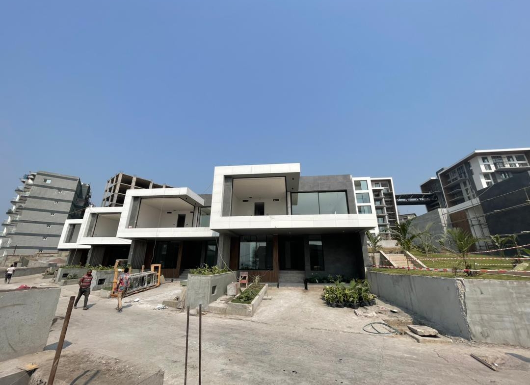 VILLAS
