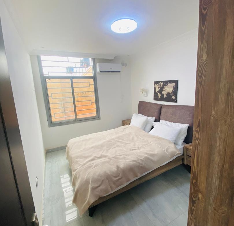 APPARTEMENT MEUBLÉ À LOUÉ