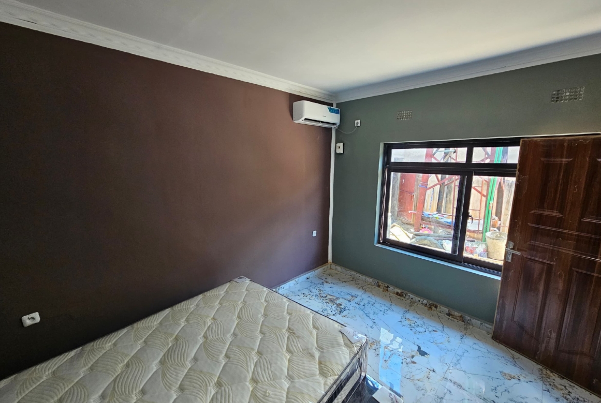 APPARTEMENT MEUBLÉ À LOUÉ