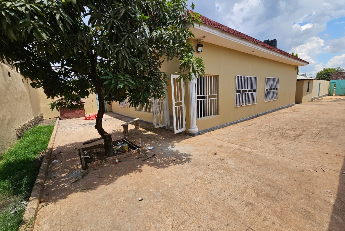 MAISON À LOUÉ