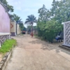 VENTE D'UNE PARCELLE AVEC UNE GRANDE MAISON À MONT NGAFULA BEL-AIR 23 PARCELLE