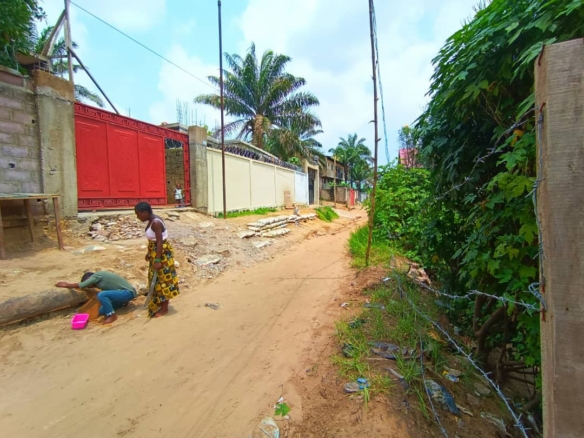 Parcelle à vendre à Mont Ngafula après bypass 32 Parcelle à vendre