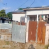 Parcelle à vendre avec une grande maison située sur l'arrêt sebo C/Mont Ngafula 22 Parcelle à vendre