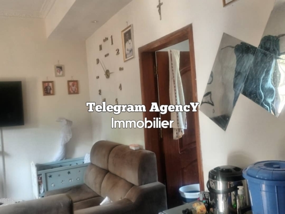 Maison basse à louer à Ngaliema