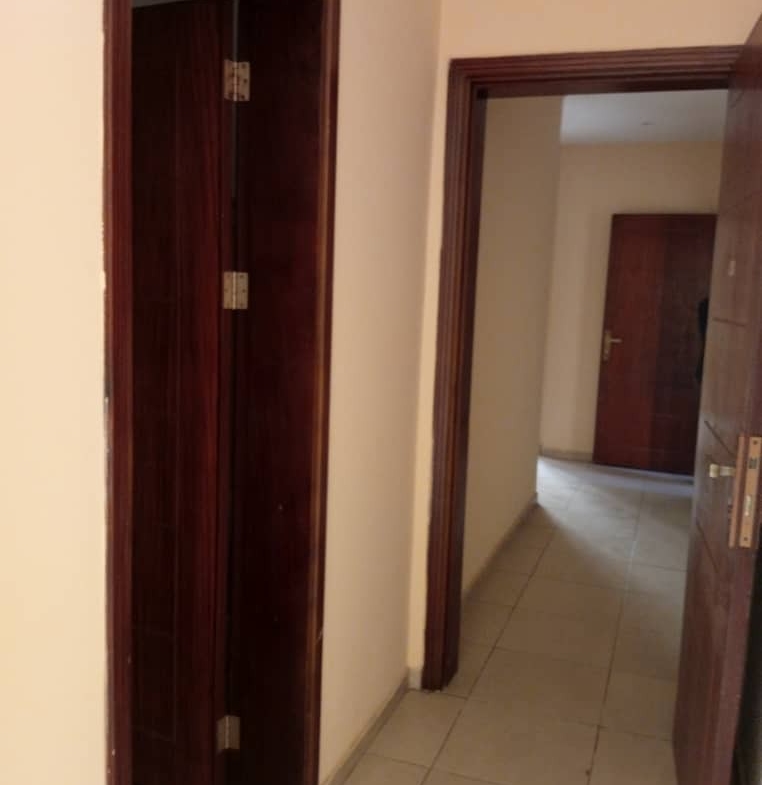 Bel Appartement mis en location à GOMBE