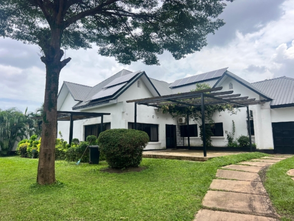 VILLA MISE EN VENTE À LUBUMBASHI QUARTIER RÉSIDENTIEL QUARTIER BOUDIN 16 VILLA MISE EN VENTE