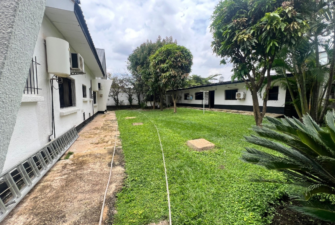 VILLA MISE EN VENTE