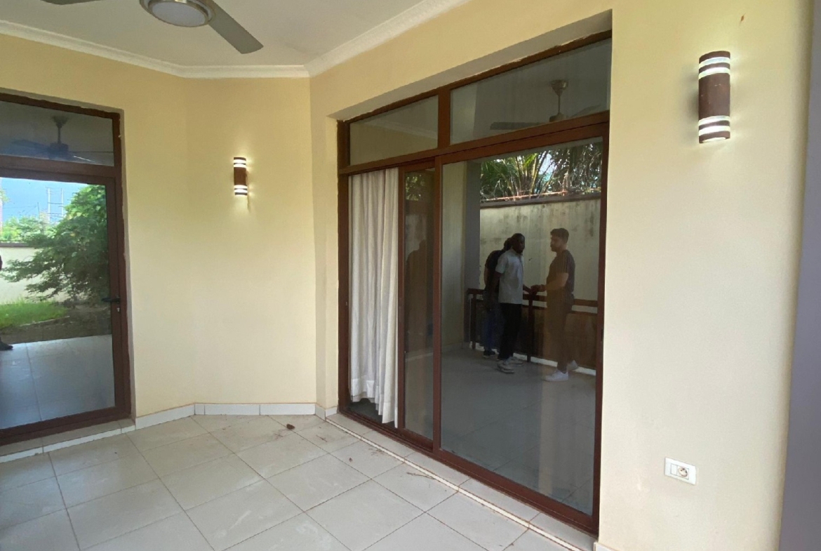APPARTEMENT A LOUÉ