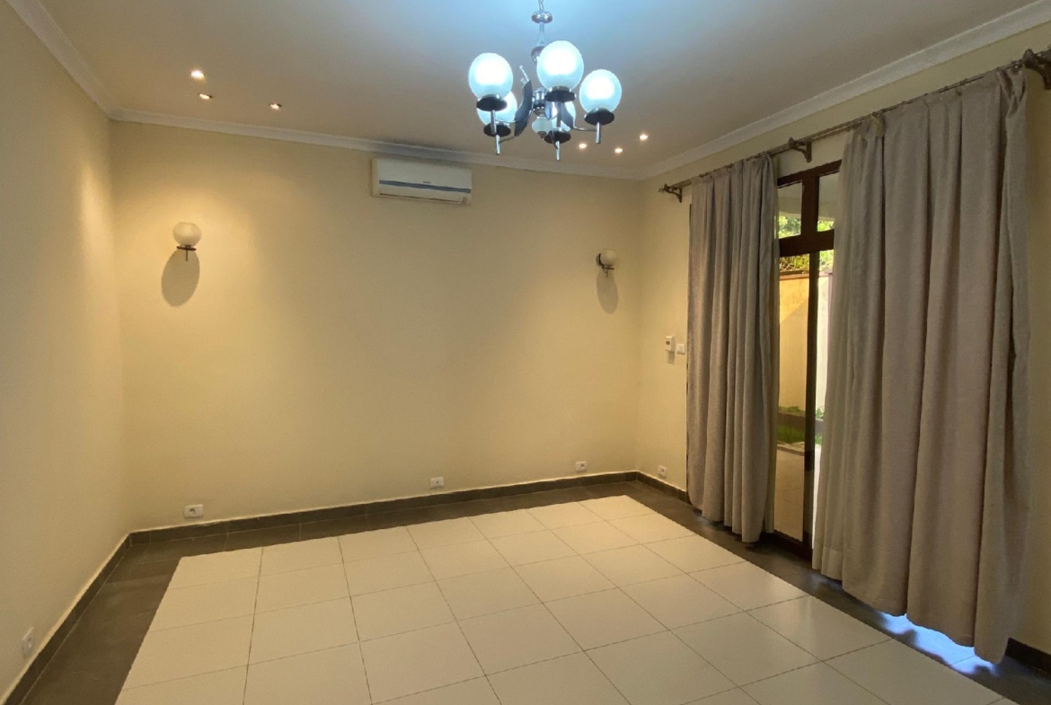APPARTEMENT A LOUÉ