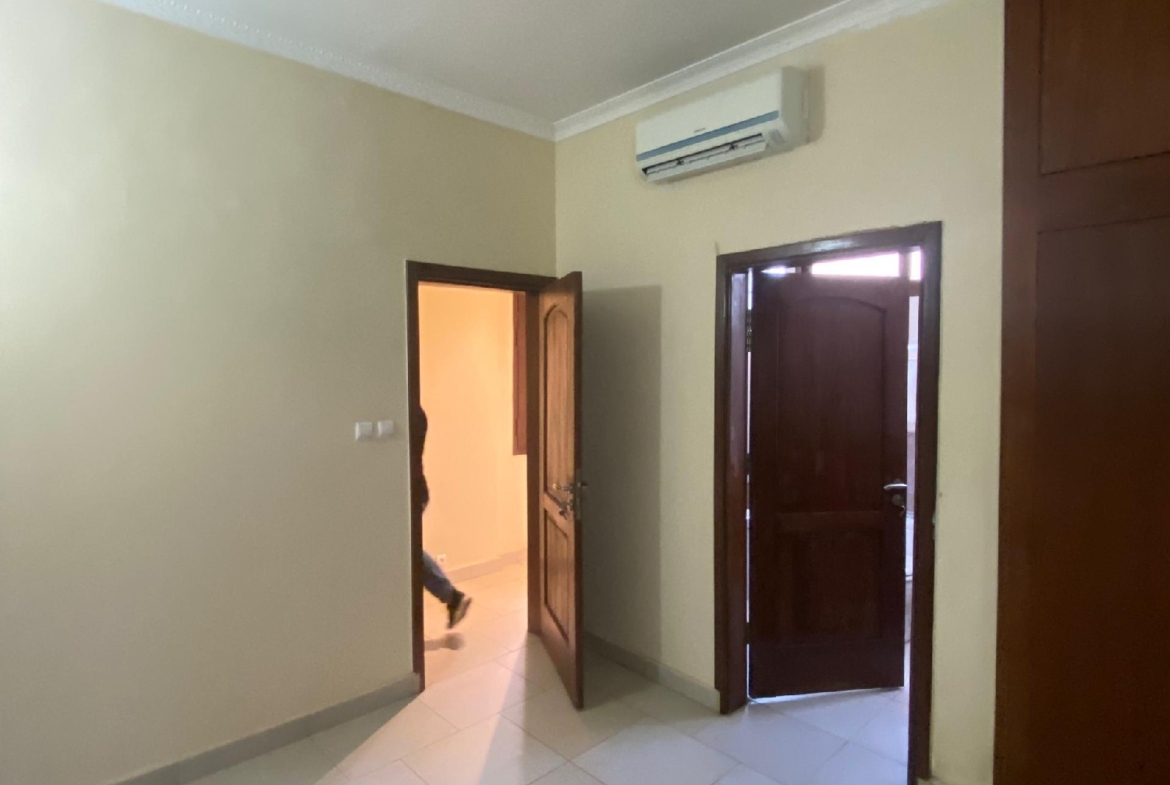 APPARTEMENT A LOUÉ