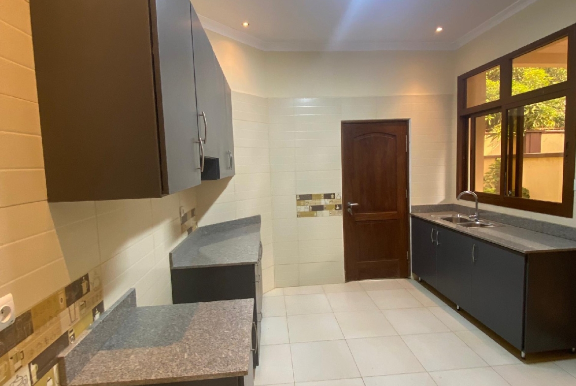 APPARTEMENT A LOUÉ