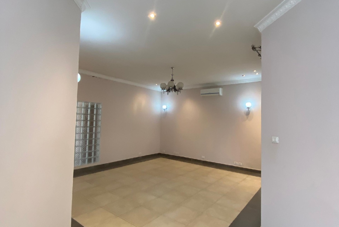 APPARTEMENT A LOUÉ