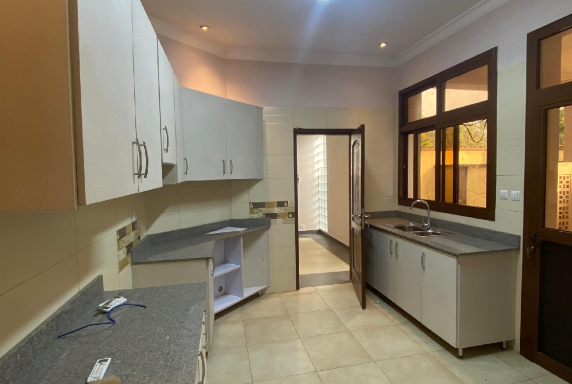 APPARTEMENT A LOUÉ