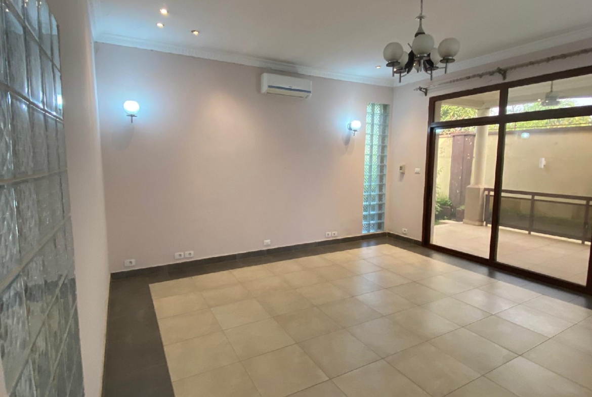 APPARTEMENT A LOUÉ
