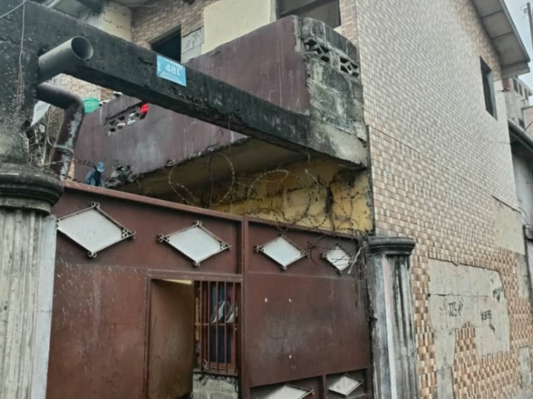 Parcelle à vendre d'un niveau à Limete 1 ère rue funa 46 Parcelle à vendre