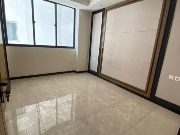 VENTE D'UN APPARTEMENT MEUBLÉ VUE SUR *FLEUVE CONGO*DÉTAILS:3 CHAMBRES 3 SALLES D'EAUX TOILETTE POUR LES VISITEURS SALON BALCON VUE SUR FLEUVE CUISINE ET MAGASIN ENTRÉE SERVICE DOUCHE ET TOILETTE POUR les PERSONNELS PARKING SOUS-TERRAIN PARKING OUVERT, ASCENSEUR, PISCINE, SALLE DE SPORT SAUNA, ROOFTOOP KINSHASA/GOMBE REF: PULLMAN PRIX: 580.000$ NÉGOCIABLE DISPONIBLE MAINTENANT. 8 scaled 1003373701