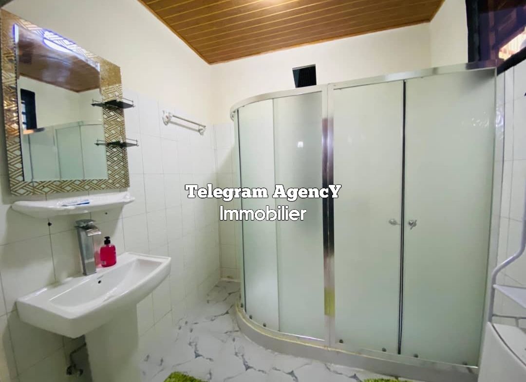 Appartement à louer à Macampagne