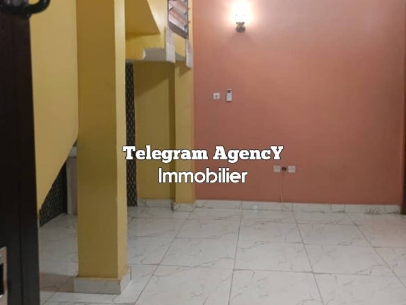 Appartement à louer à Ngaliema Mimosa 42 Appartement à louer