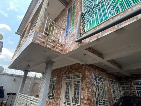 PARCELLE MISE EN VENTE A NGALIEMA 48 PARCELLE