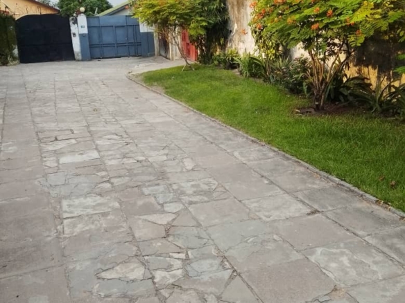 Appartement à louer Ngaliema Q/joli parc 38 Appartement à louer