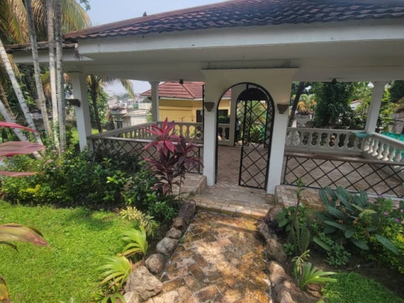 Belle Villa moderne avec Piscine mise en location à Ngaliema Joli Parc 50 Villa