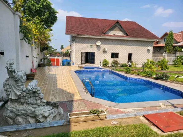 Villa mise en location à Limete 8 Villa