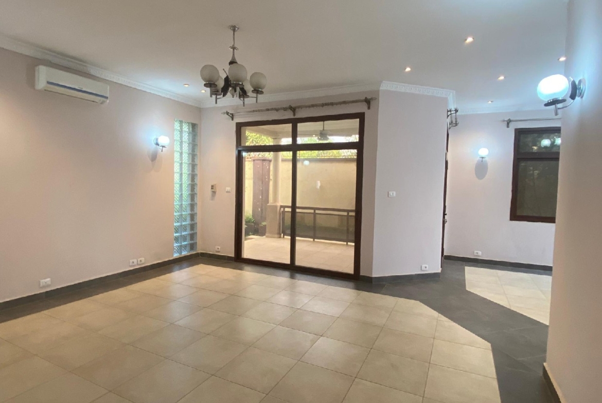 APPARTEMENT À LOUÉ