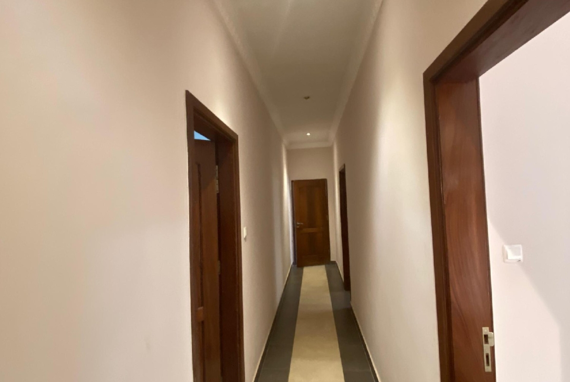 APPARTEMENT À LOUÉ