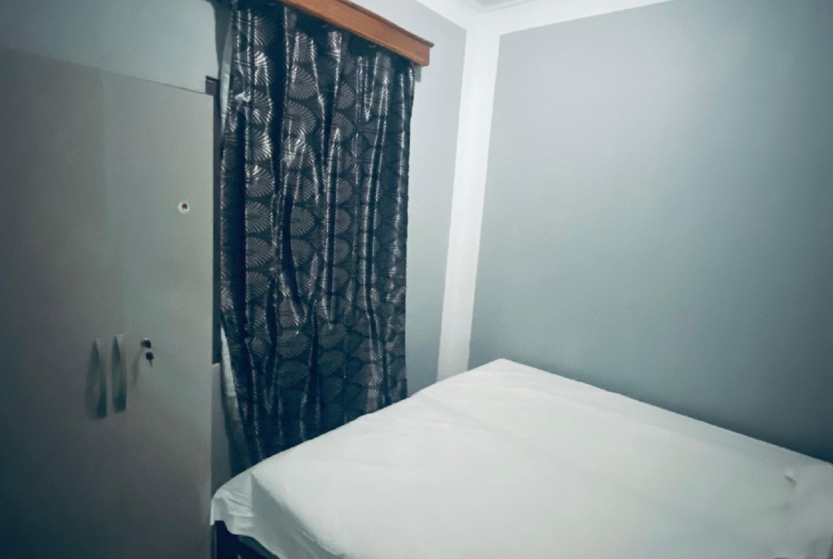 APPARTEMENT MEUBLÉ À LOUÉ