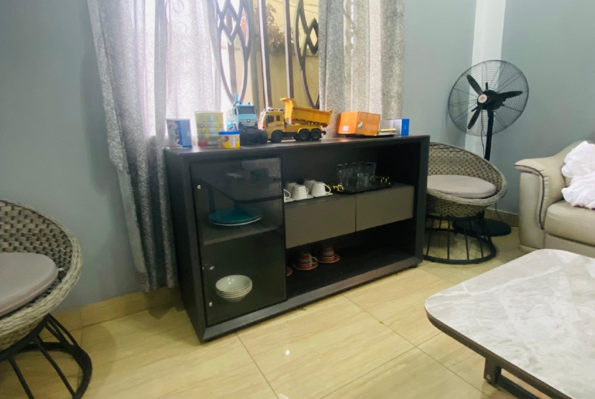 APPARTEMENT MEUBLÉ À LOUÉ