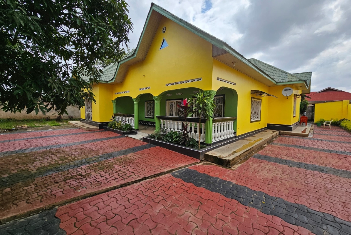 MAISON À LOUÉ