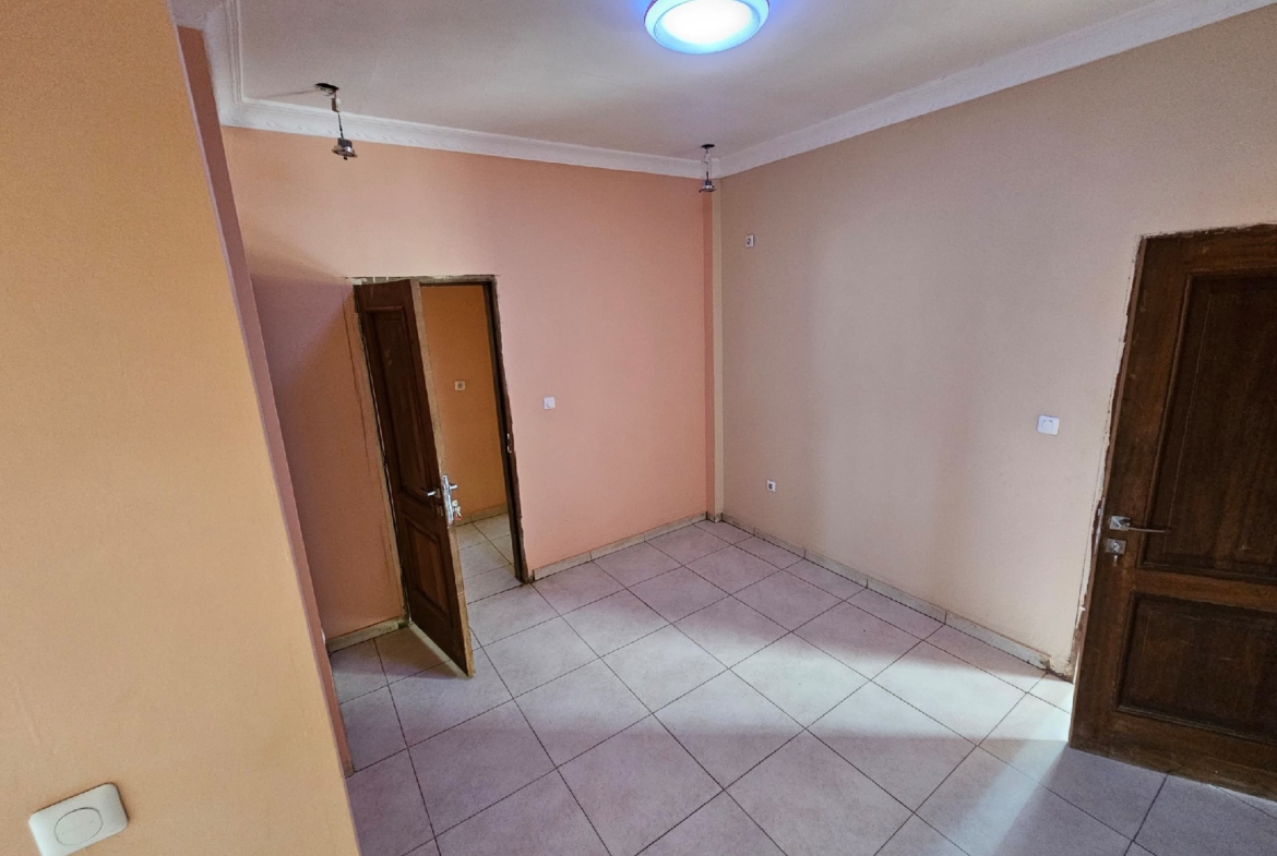 APPARTEMENT A LOUÉ