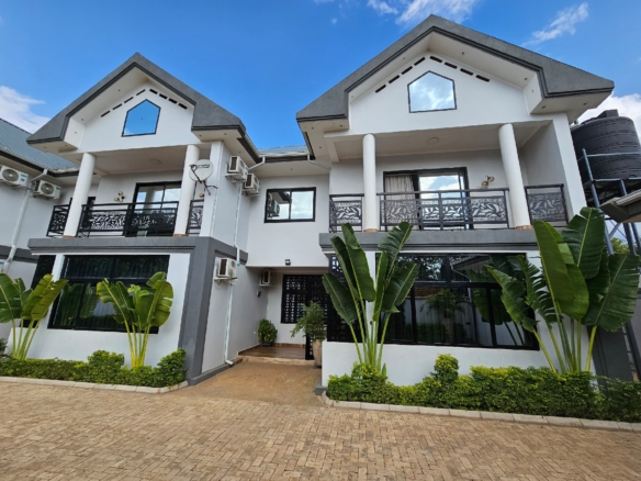 APPARTEMENT À LOUÉ À LUBUMBASHI 38 scaled 1001910081