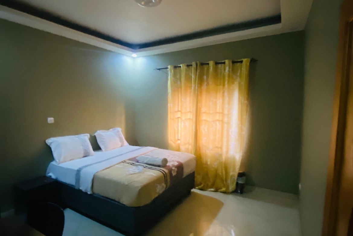 APPARTEMENT MEUBLÉ