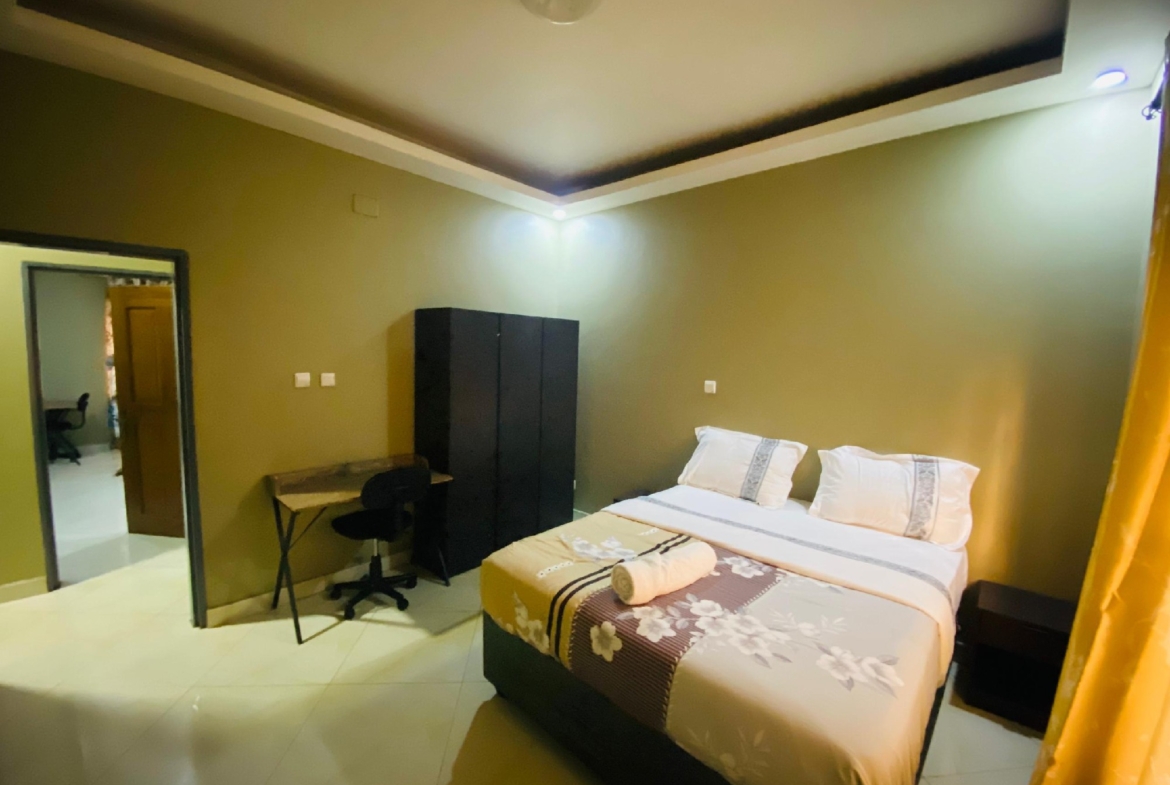 APPARTEMENT MEUBLÉ
